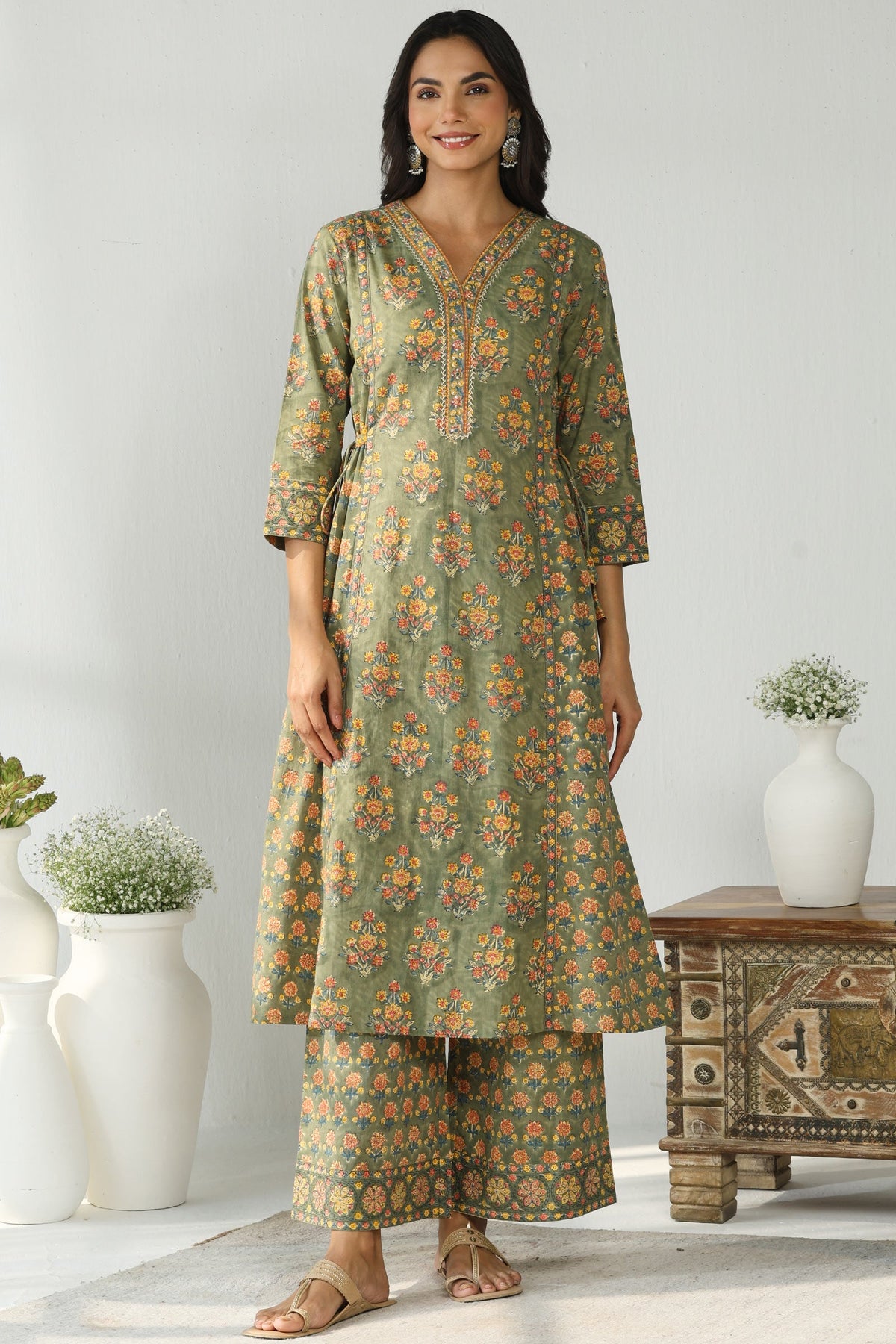 Surplus: Nayanjal Gulshan Sanganeri Kurta