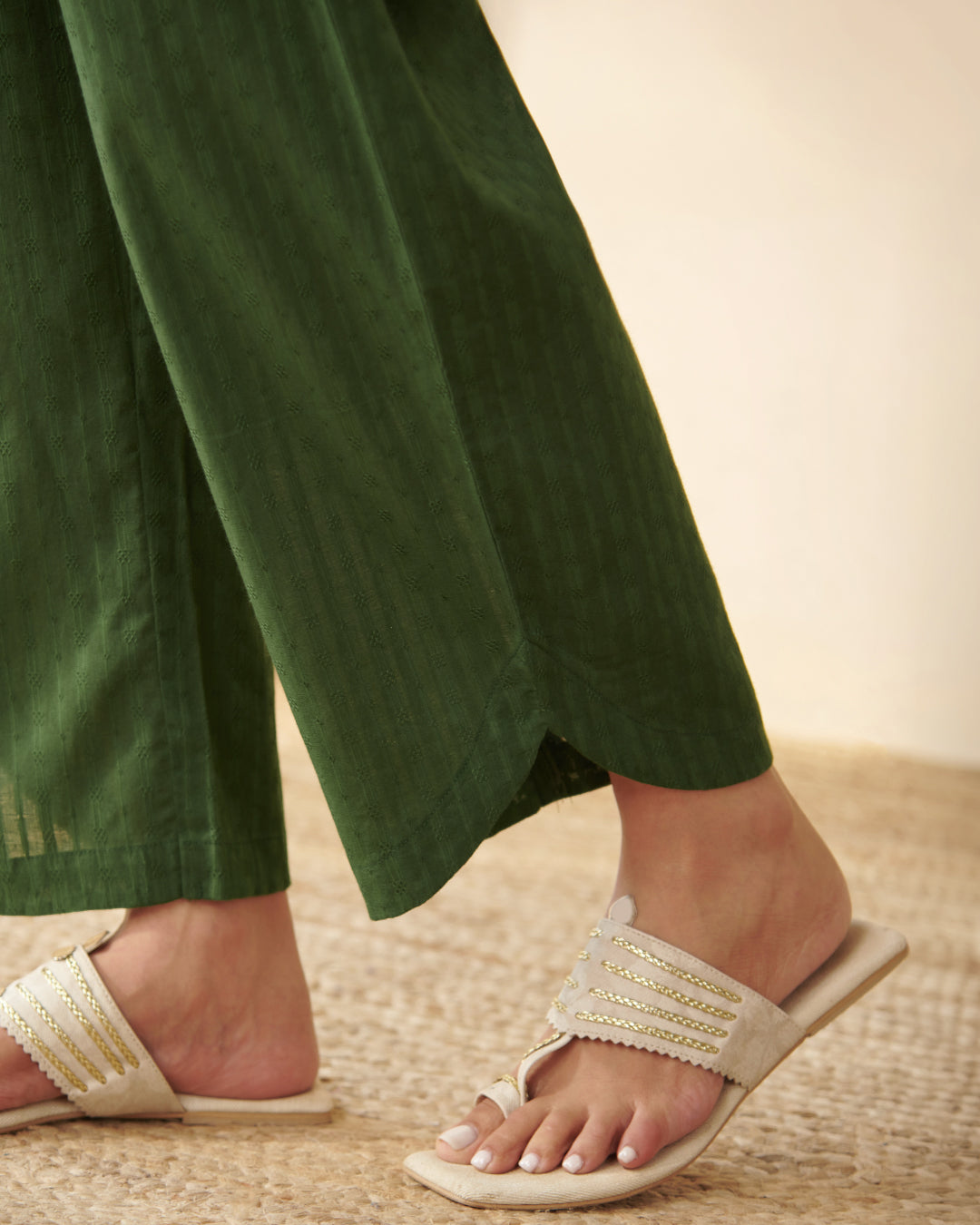 Roza Aaira Bottle Green Pants