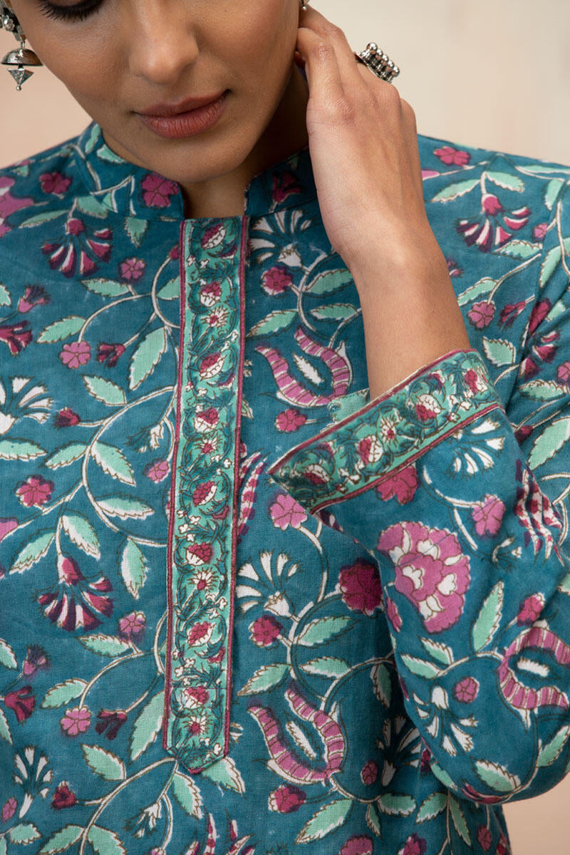Naadirah Dilnaz Kurta