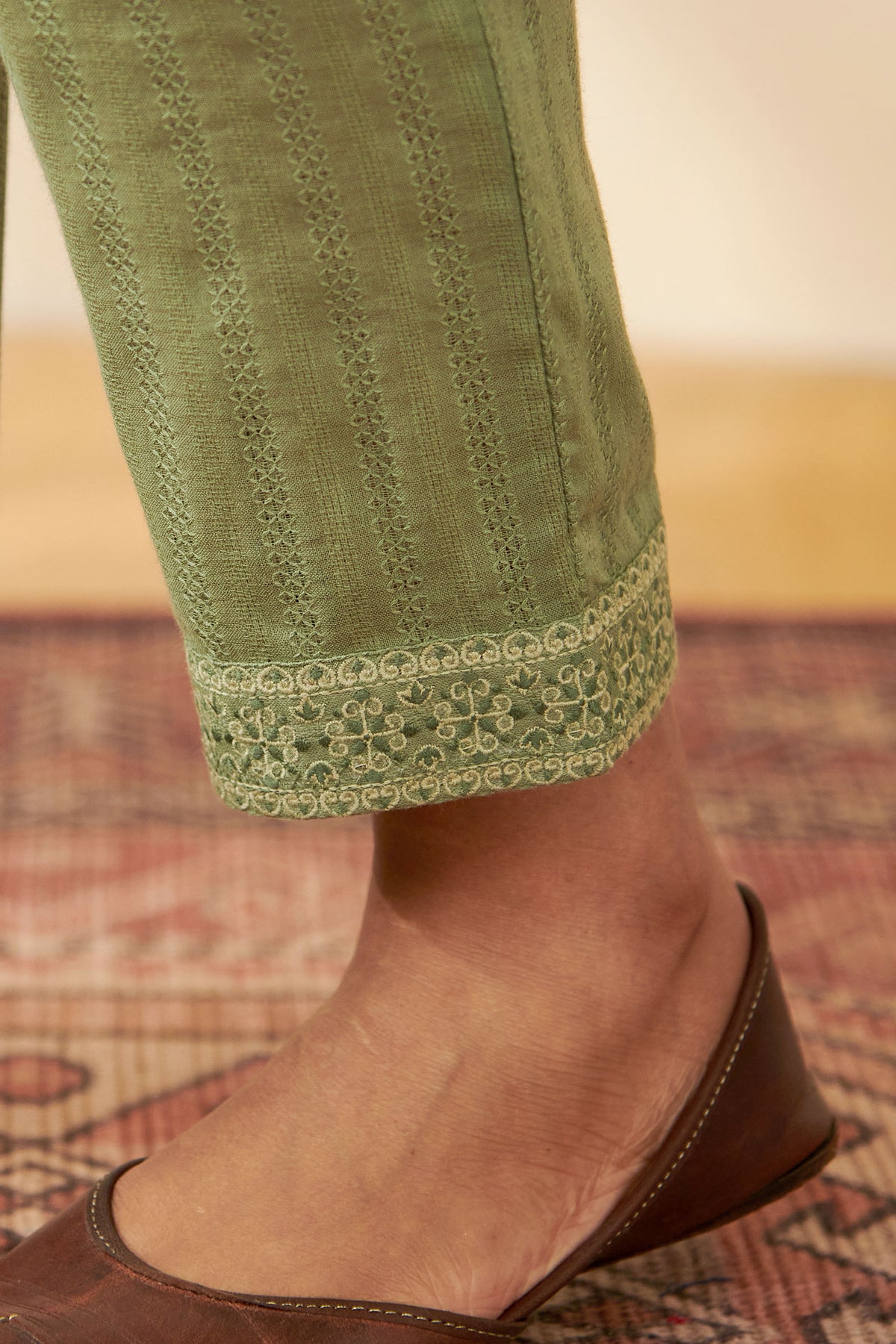 Mehraab Falak Green Narrow Pants