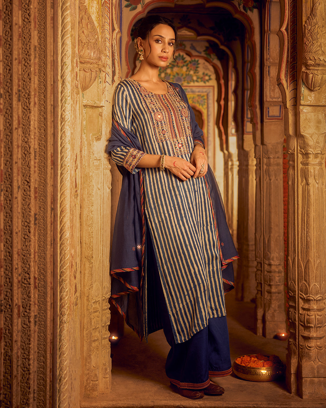 Roshanara Sehr Dabu Kurta