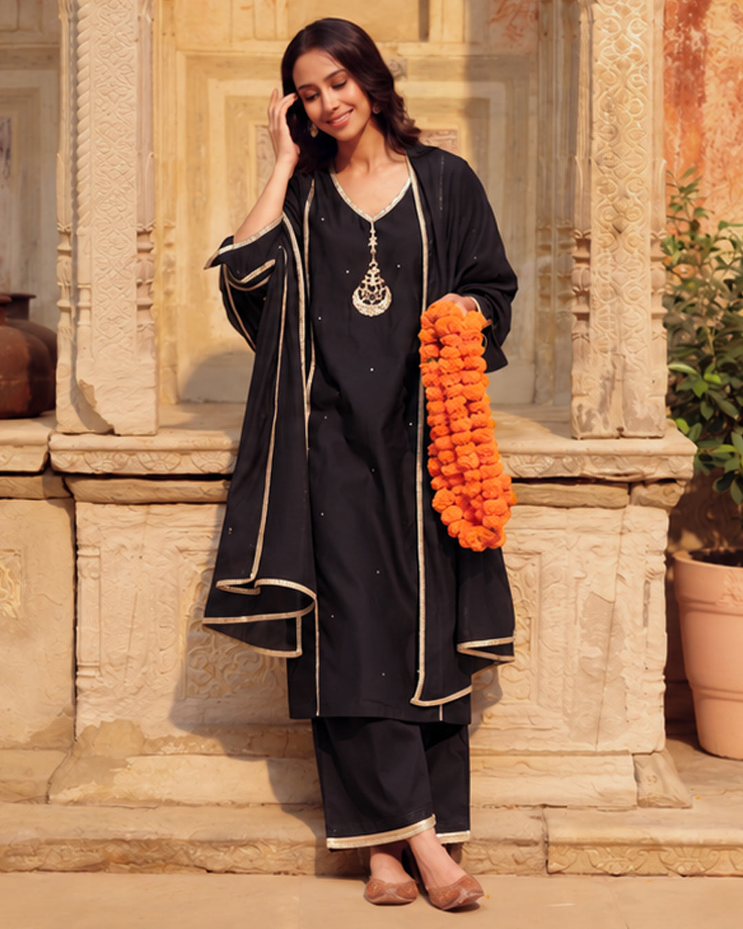 Roshanara Aarya Midnight Black Kurta