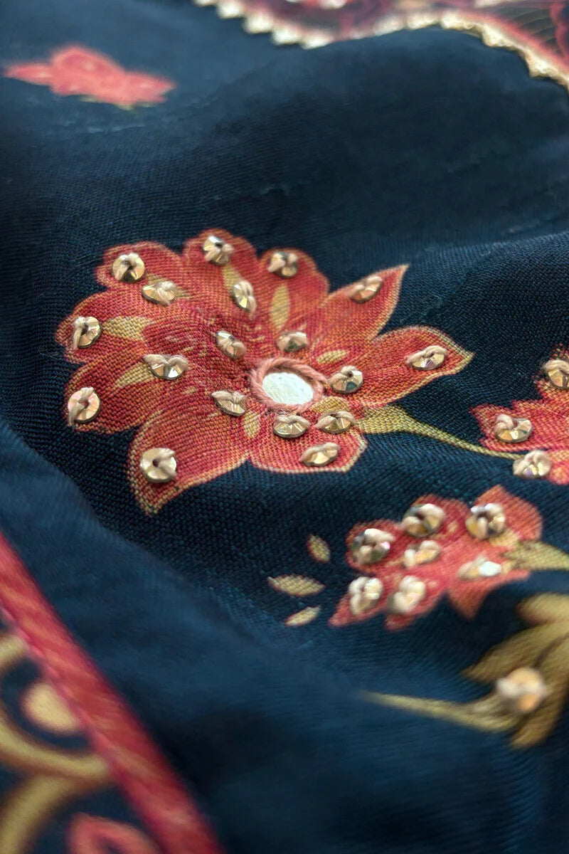 Surplus: Mehrunissa Yasmin Kurta