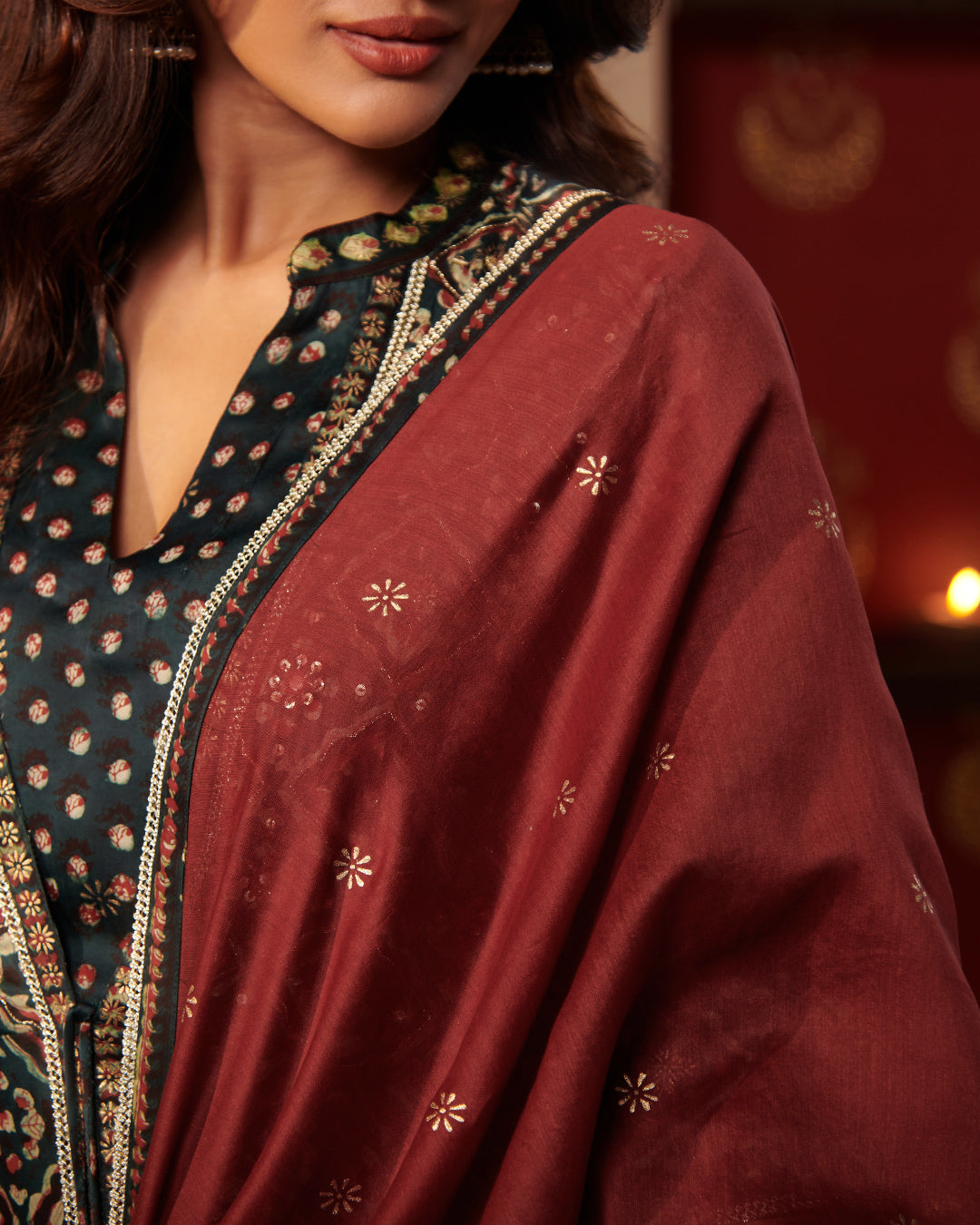 Roshanara Inara Maroon Dupatta