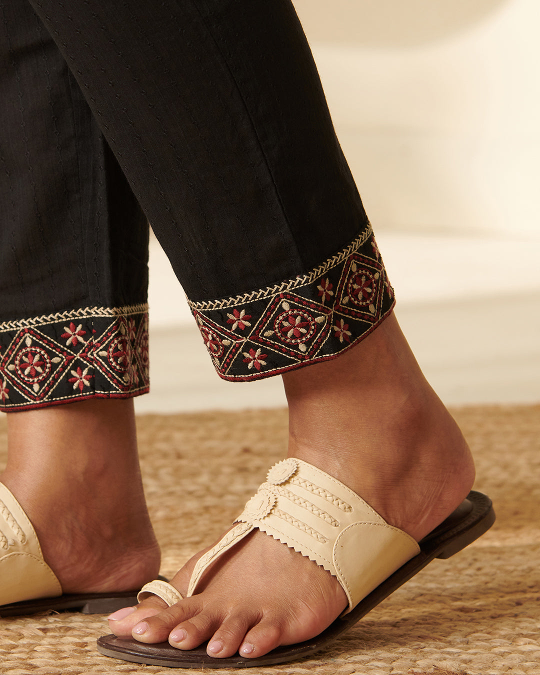 Mehraab Safiya Black Narrow Pants