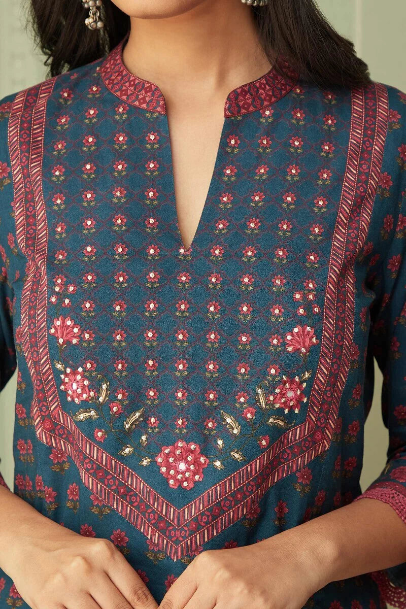 Mahnoor Nida Kurta