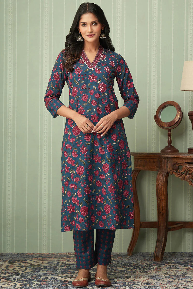 Mahnoor Saira Kurta