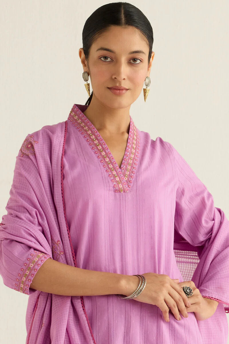 Surplus: Mehraab Samreen Kurta