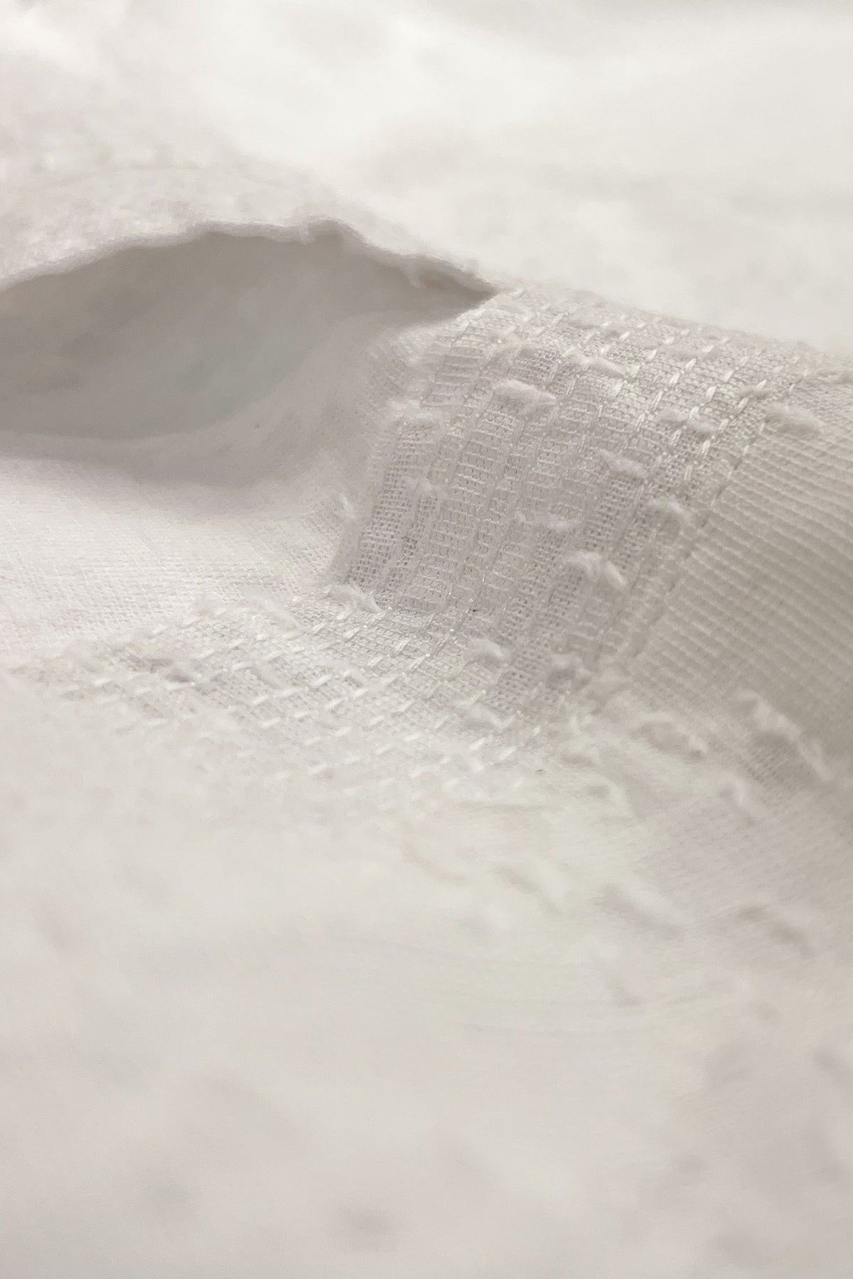 Roza Mehnaz White Kurta