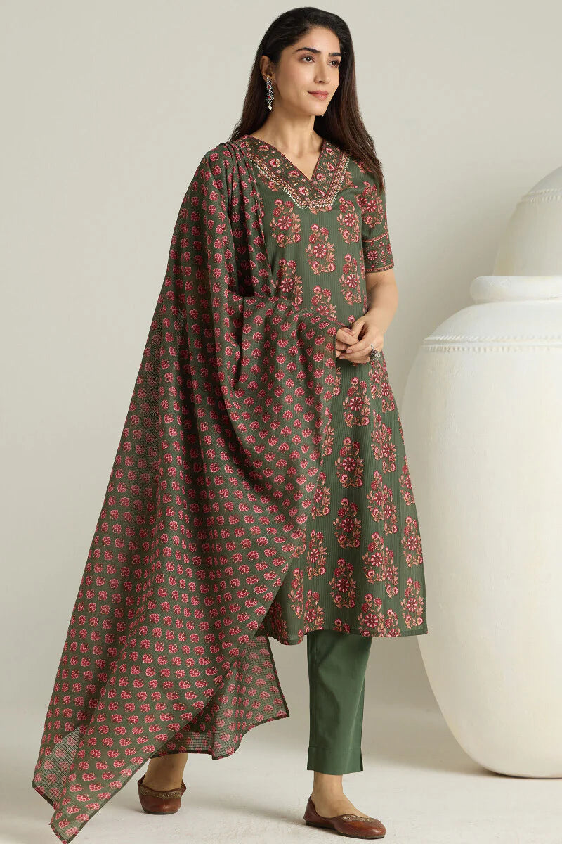 Surplus: Gulraiz Jia Kurta