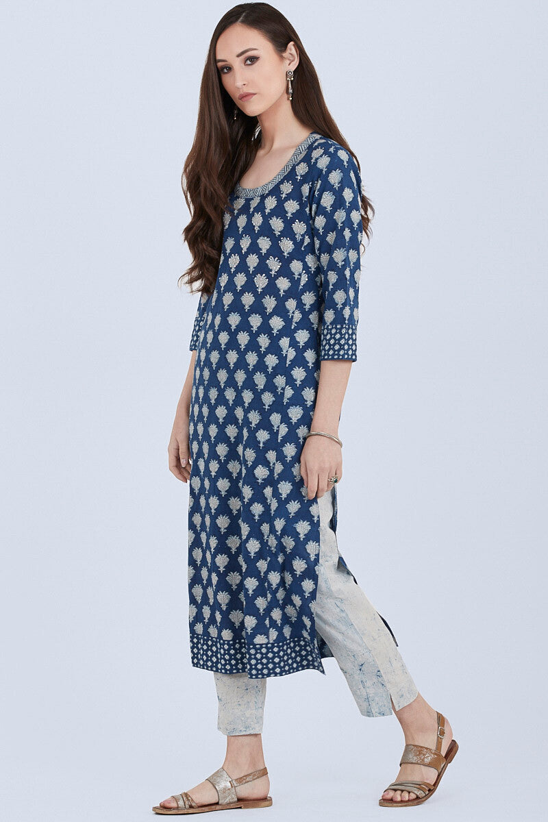 Nakshatra Ruhani Kurta