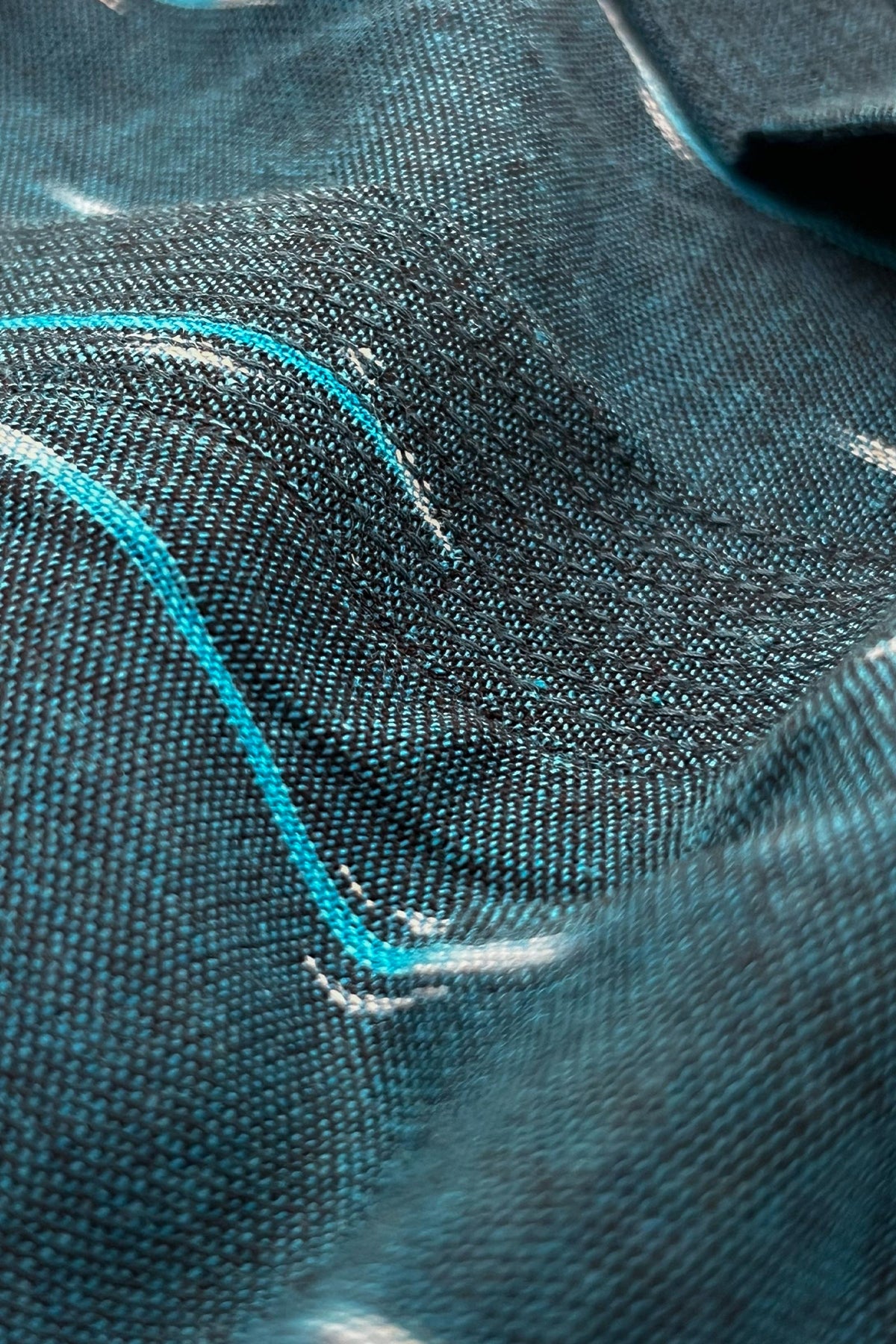 Surplus: Gulbarg Rumaisa Blue Ikat Kurta