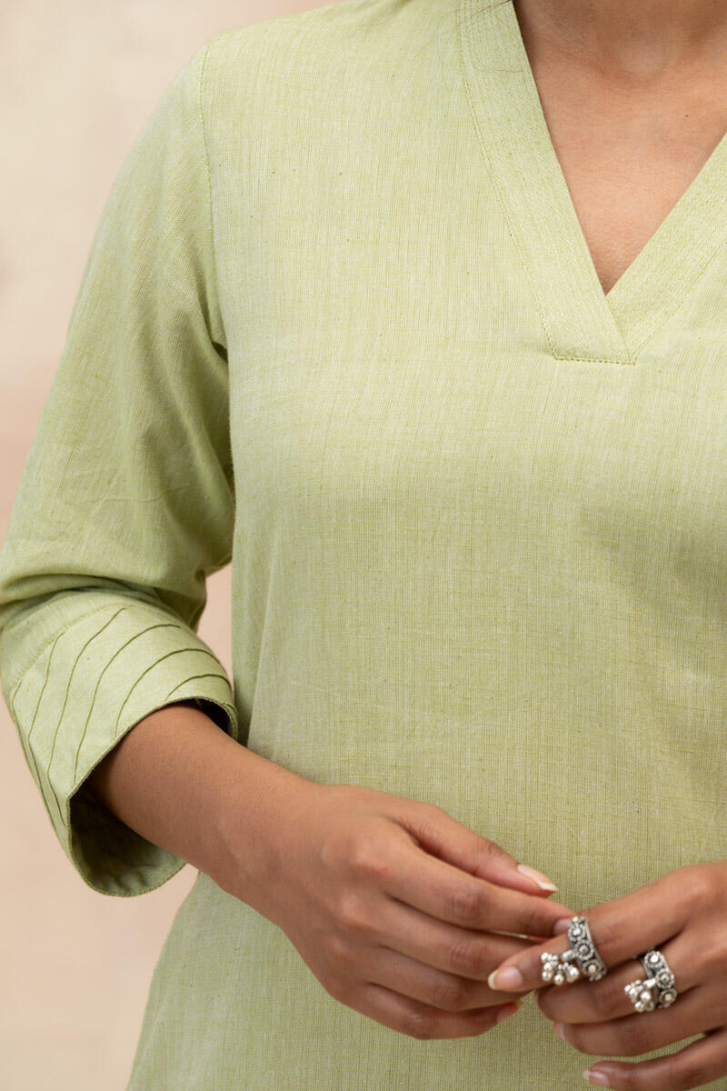 Naadirah Nazia Handloom Kurta