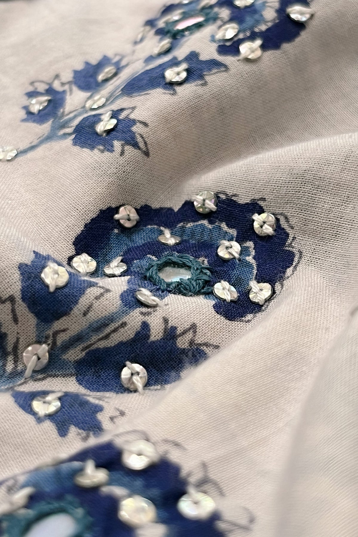 Neelofar Azah Sanganeri Kurta