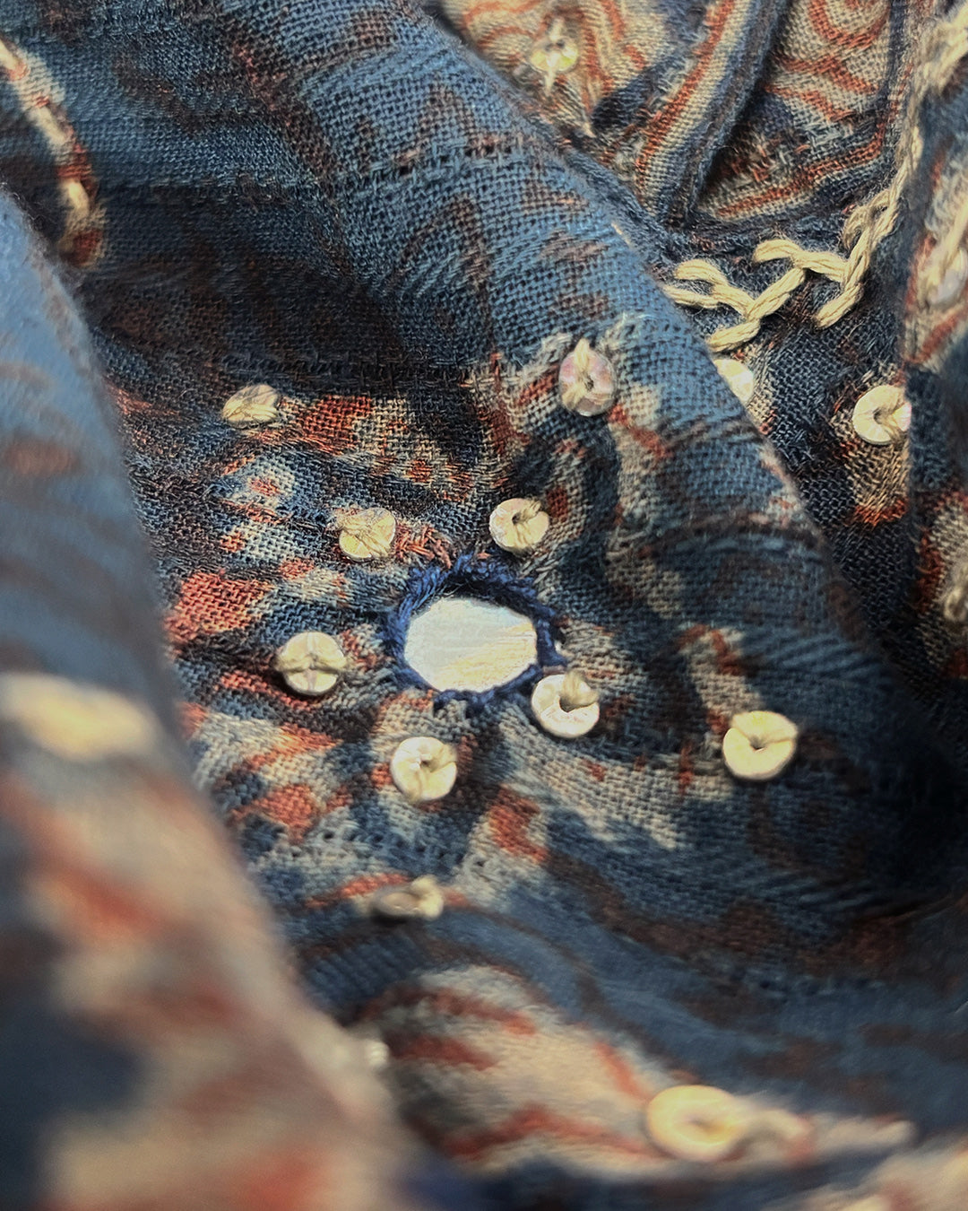 Sehra Ayesha Akola Dabu Kurta