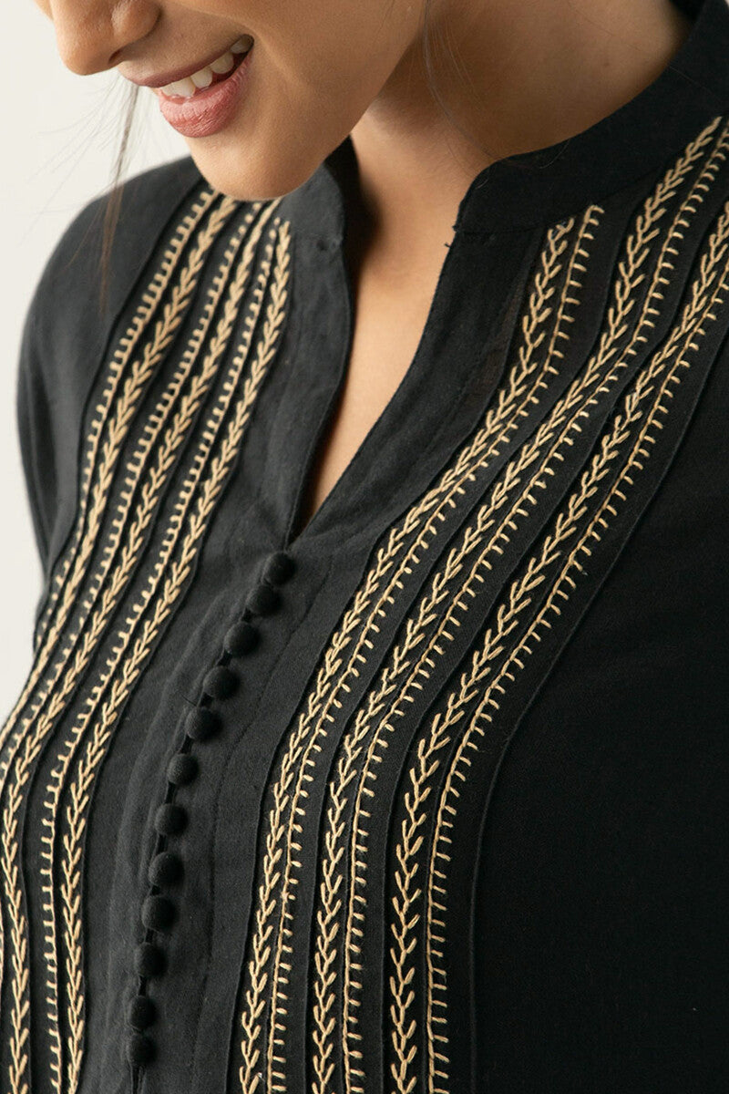 Kashida Maya Black Handloom Kurta