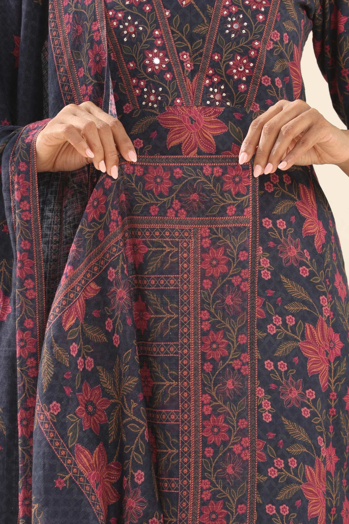Surplus: Laylah Samreen Dupatta