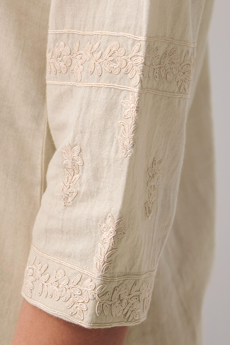 Mirza Kiara Handloom Kurta