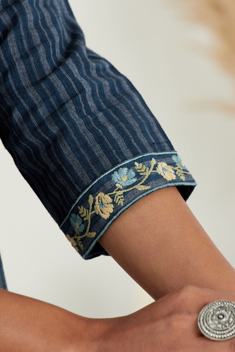 Naadirah Seerat Handloom Kurta