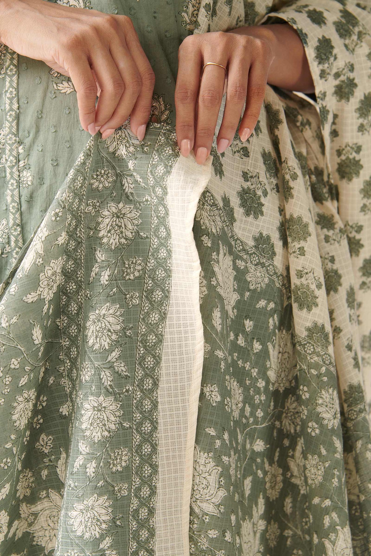 Gulbarg Nadira Sanganeri Dupatta
