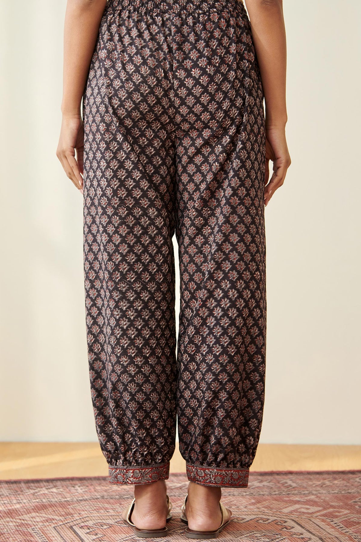 Sehra Nafeesa Bagru Izhaar Pants