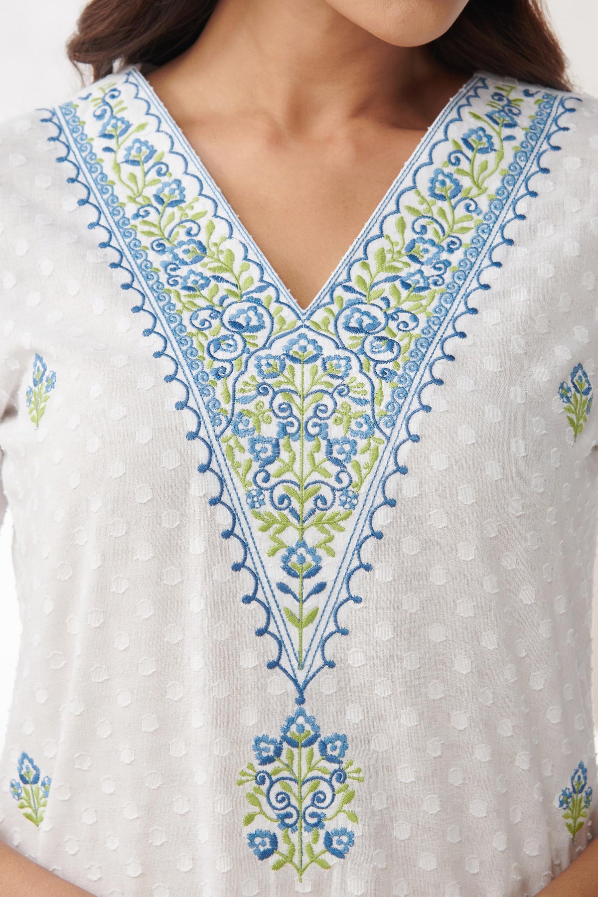 Mehraab Samaira White Kurta
