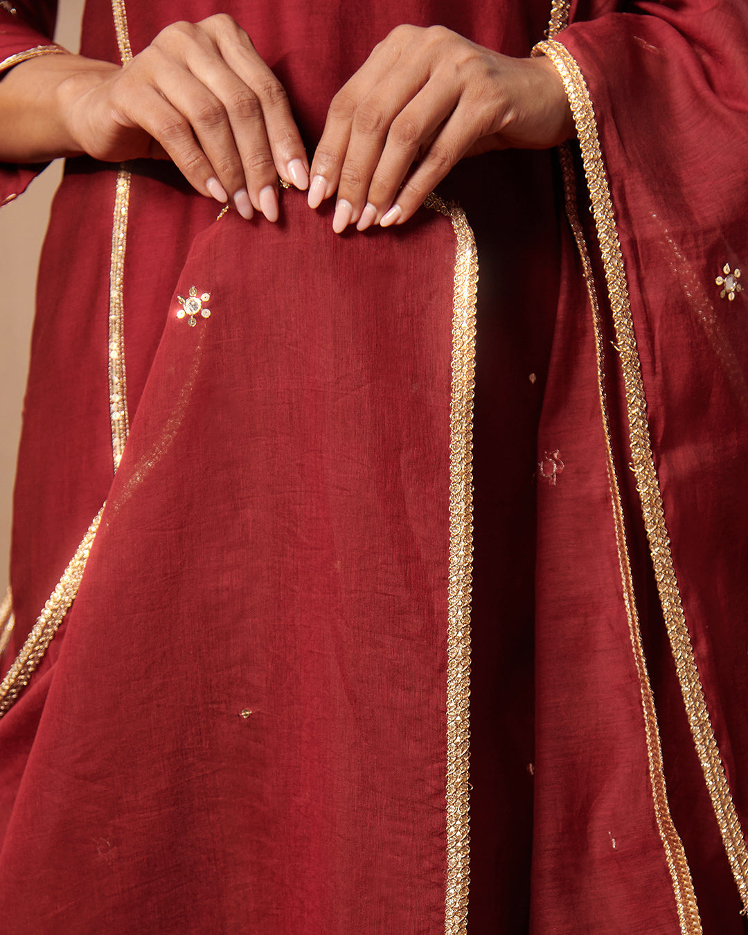 Roshanara Meher Ruby Red Dupatta