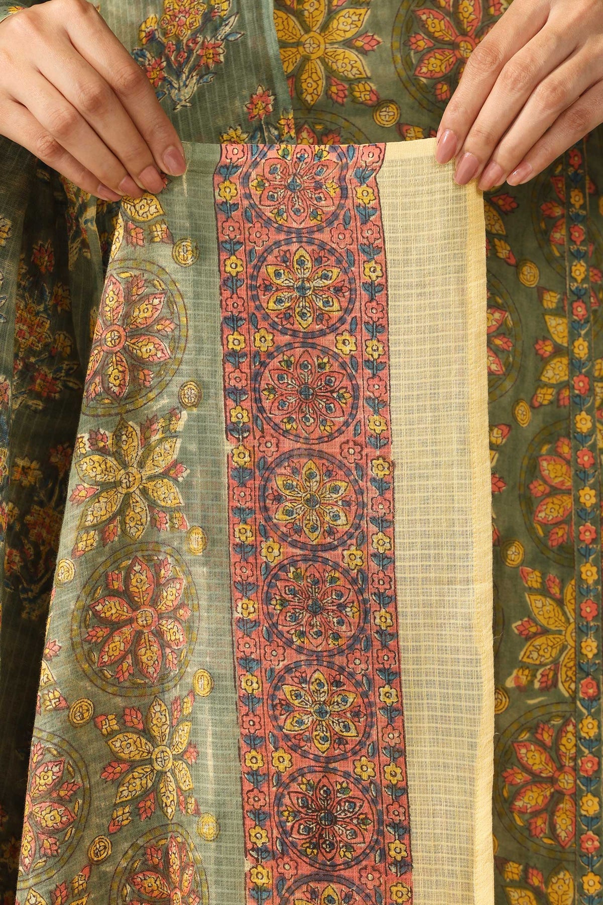 Nayanjal Gulshan Sanganeri Dupatta
