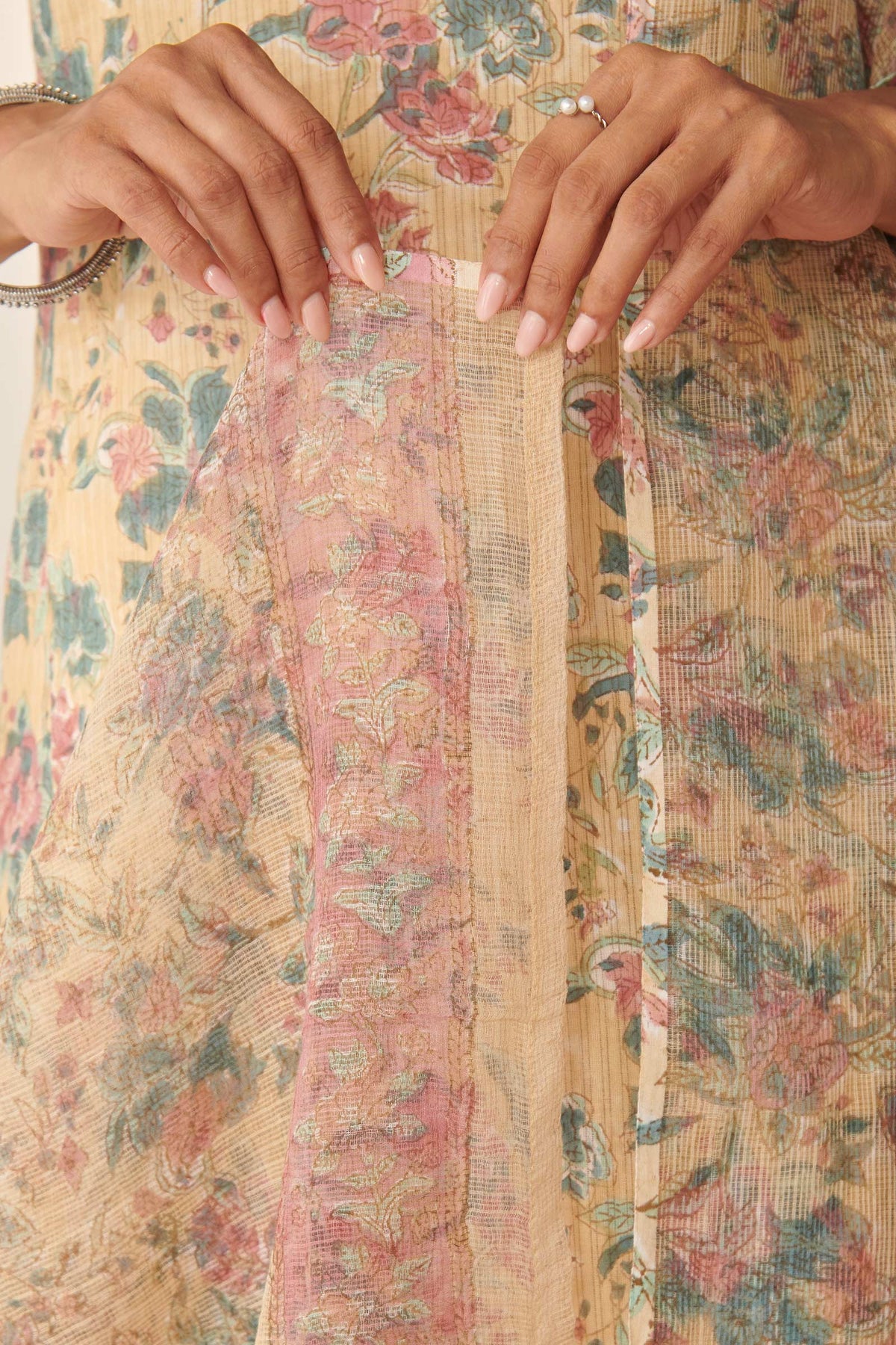 Surplus: Nasrine Zarina Sanganeri Dupatta