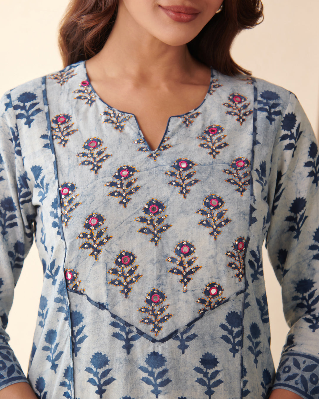Nurtaj Rumaisa Bagru Dabu Kurta