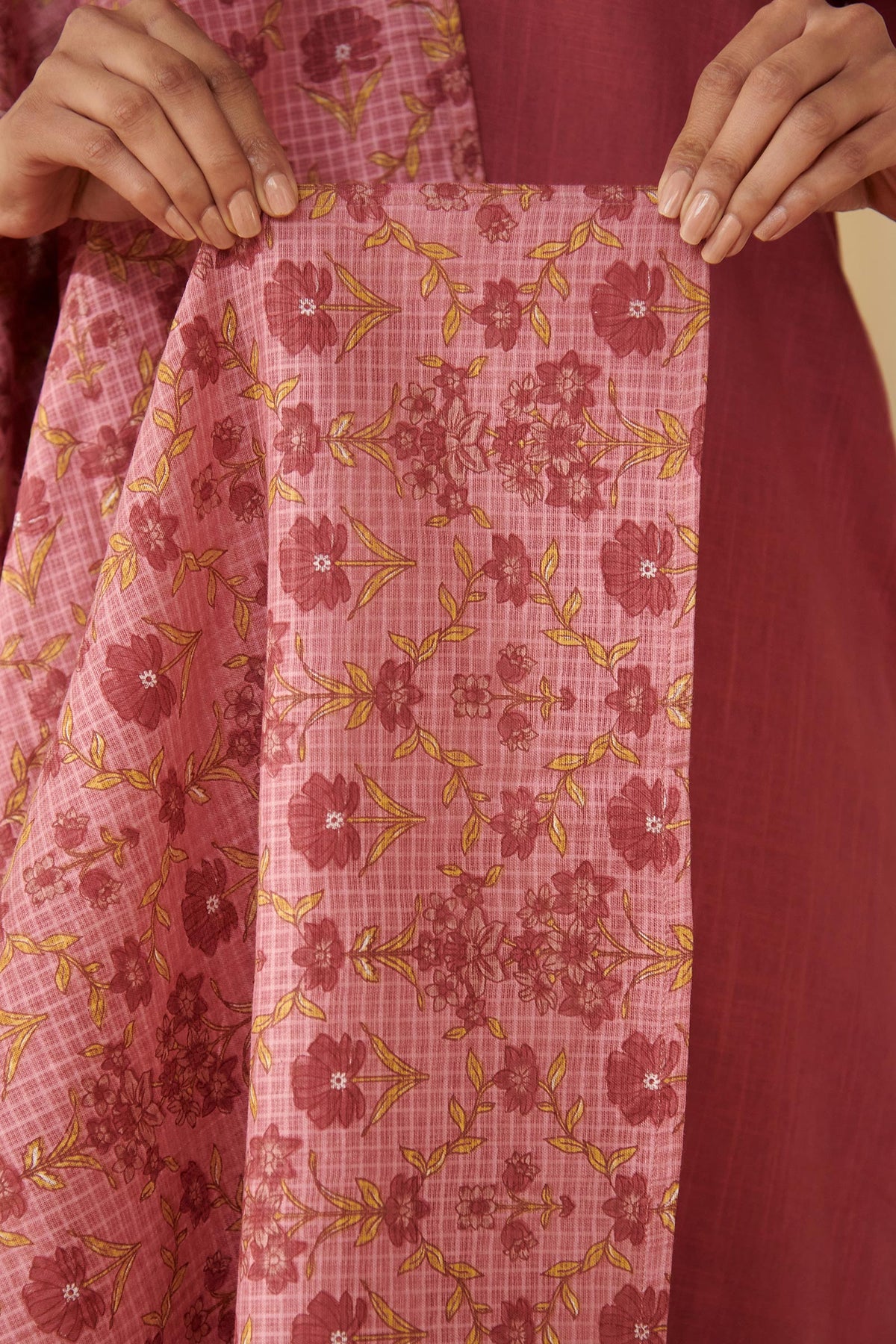 Meher Sumaira Dupatta