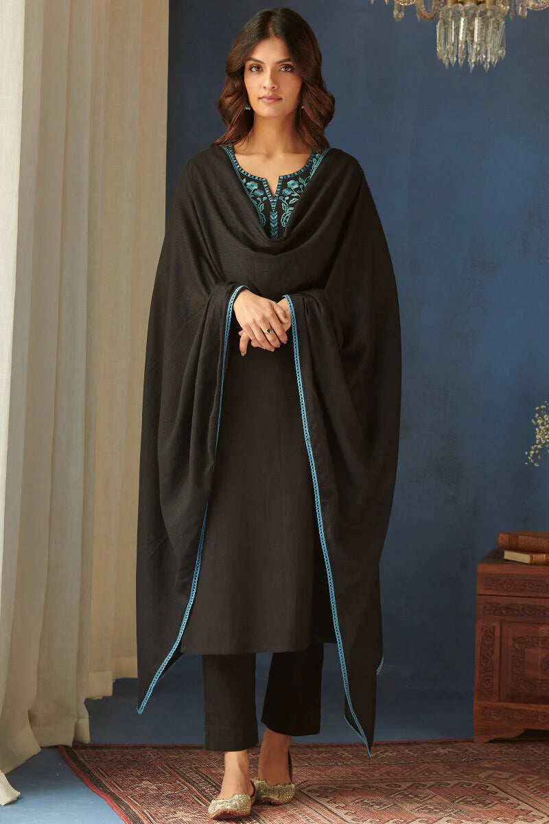 Surplus: Roza Seerat Black Kurta