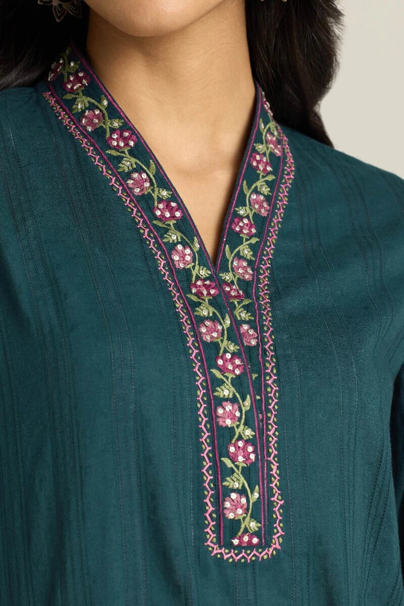 Surplus: Mehraab Simer Kurta
