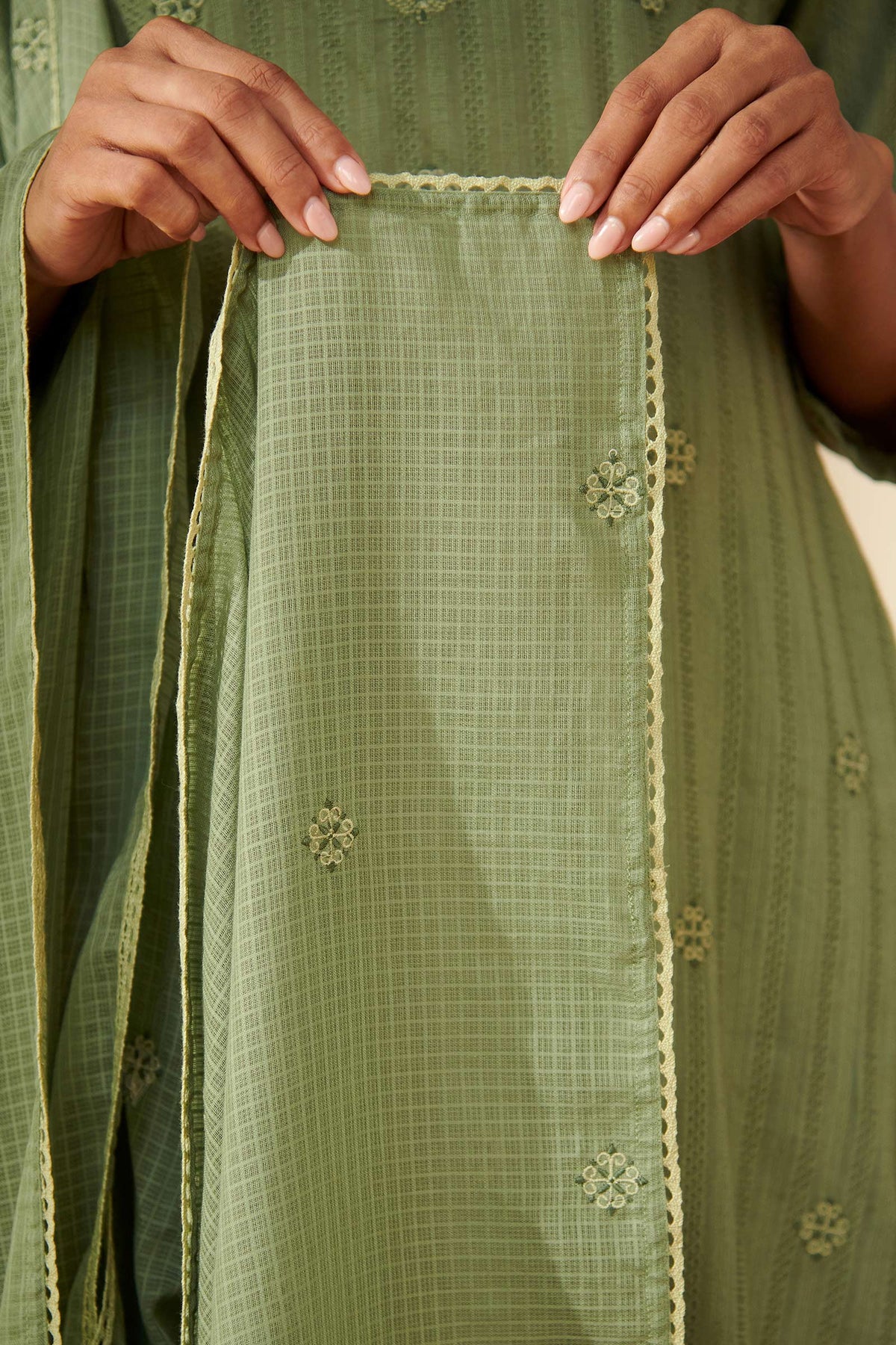Mehraab Falak Green Dupatta
