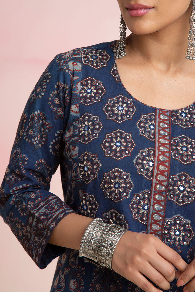 Rehnuma Azarin Kurta