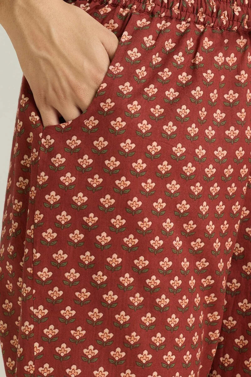 Surplus: Gulraiz Ishrat Narrow Pants