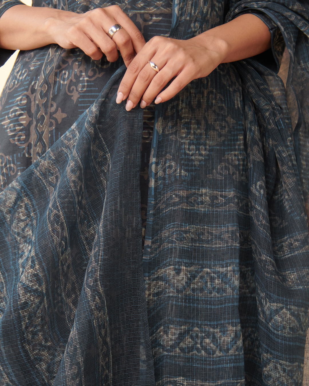 Rehnuma Afreen Akola Dabu Dupatta