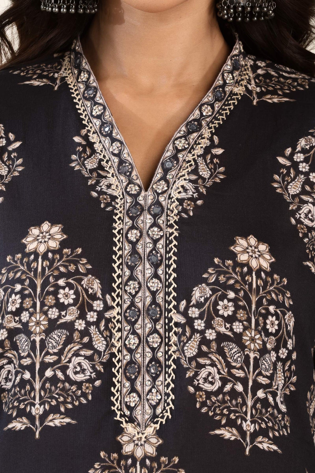 Surplus: Roz Meher Rahila Kurta