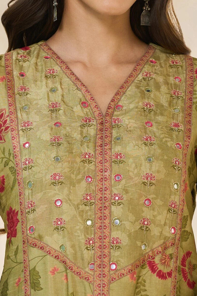 Surplus: Mehrunissa Zehna Kurta