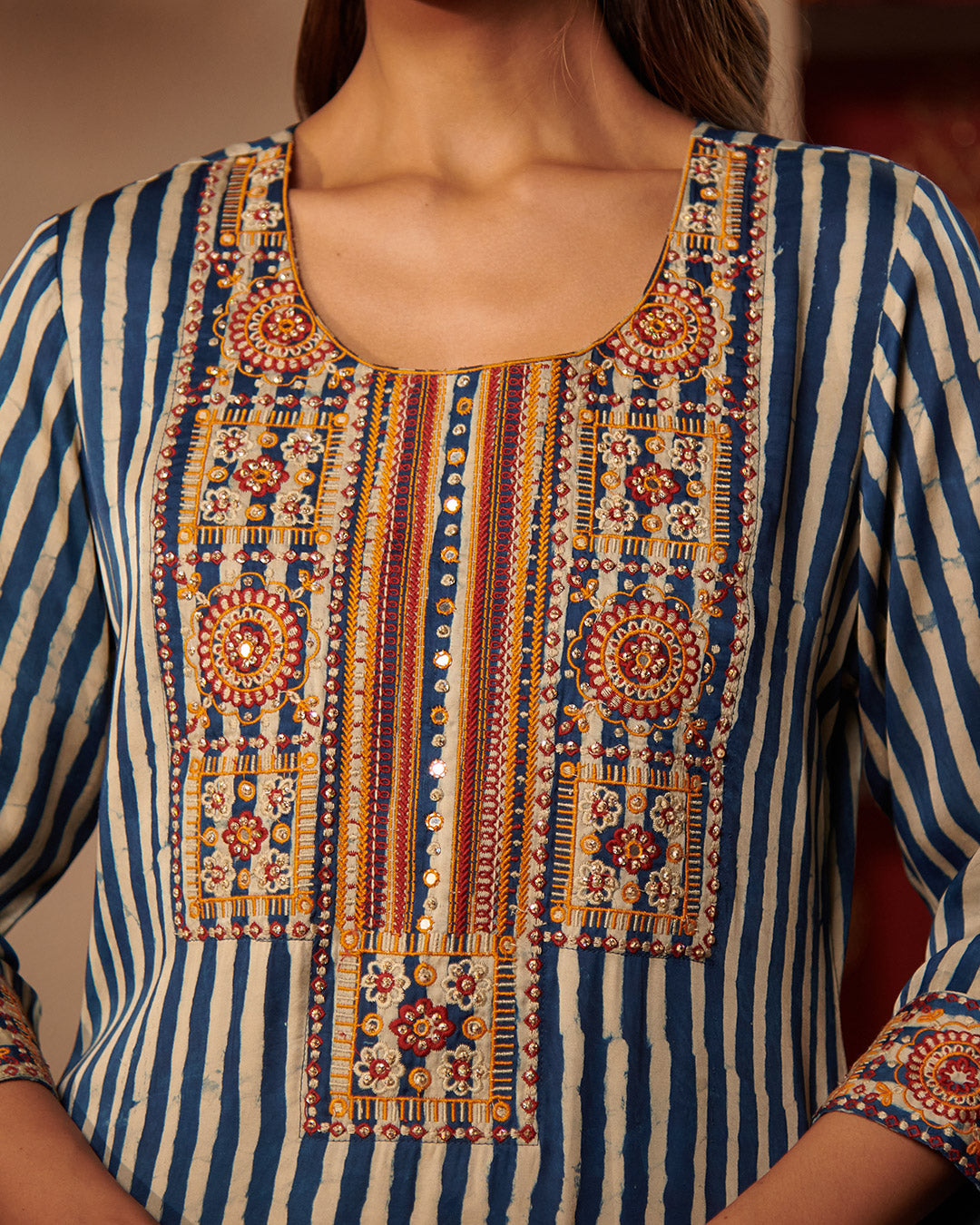 Roshanara Sehr Dabu Kurta