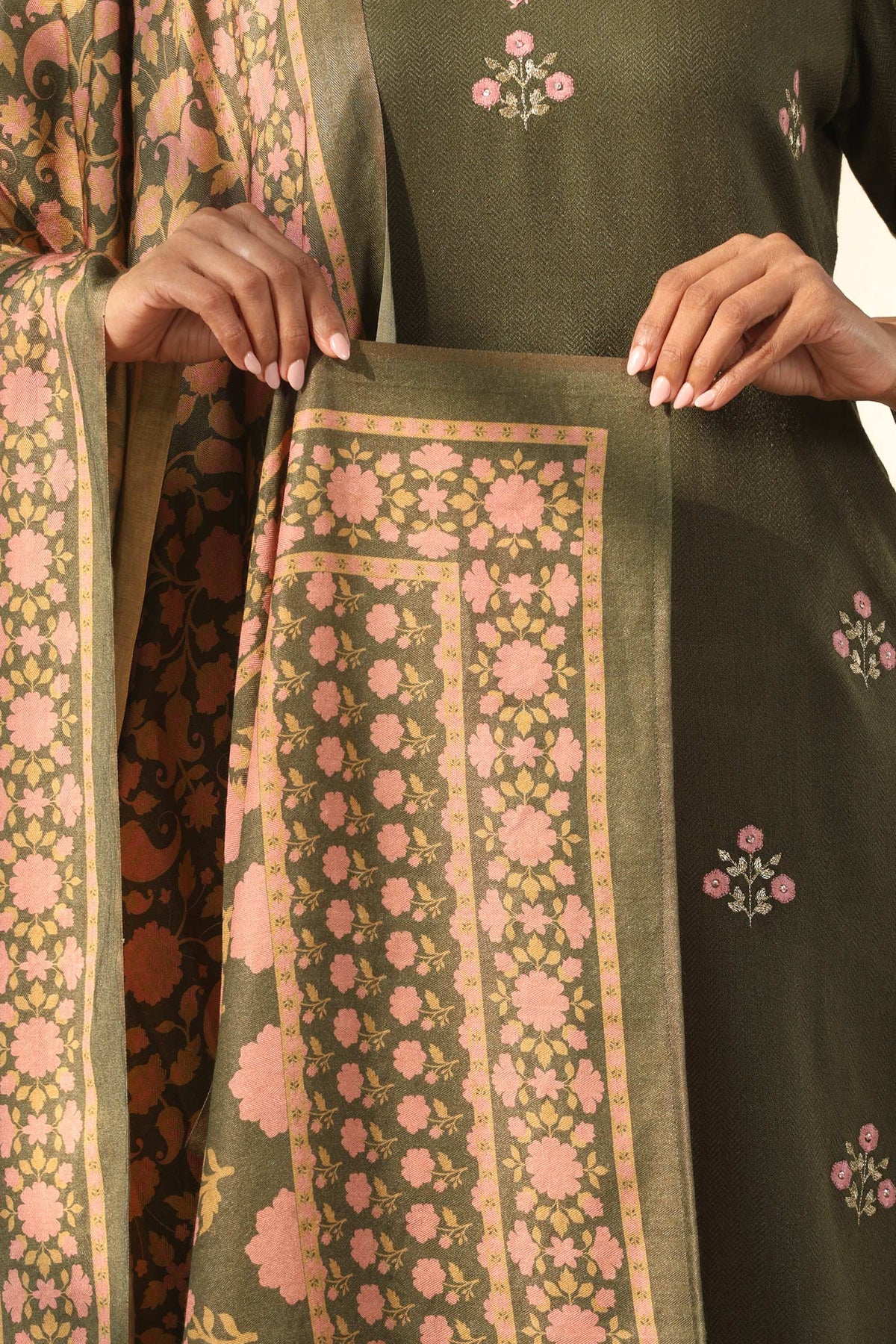 Naadirah Parisa Dupatta