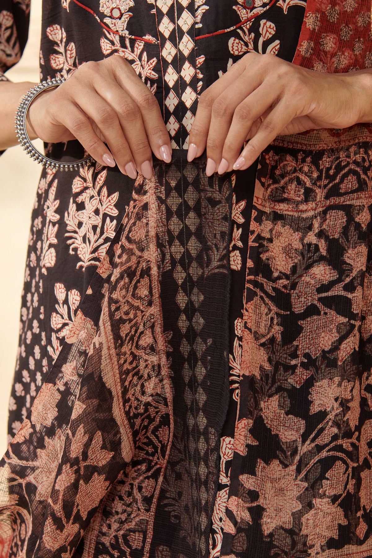 Sehra Maiwa Bagru Dupatta