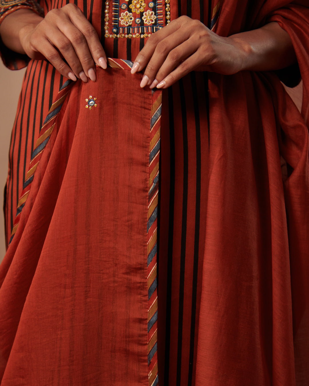 Roshanara Rahida Bagru Dupatta