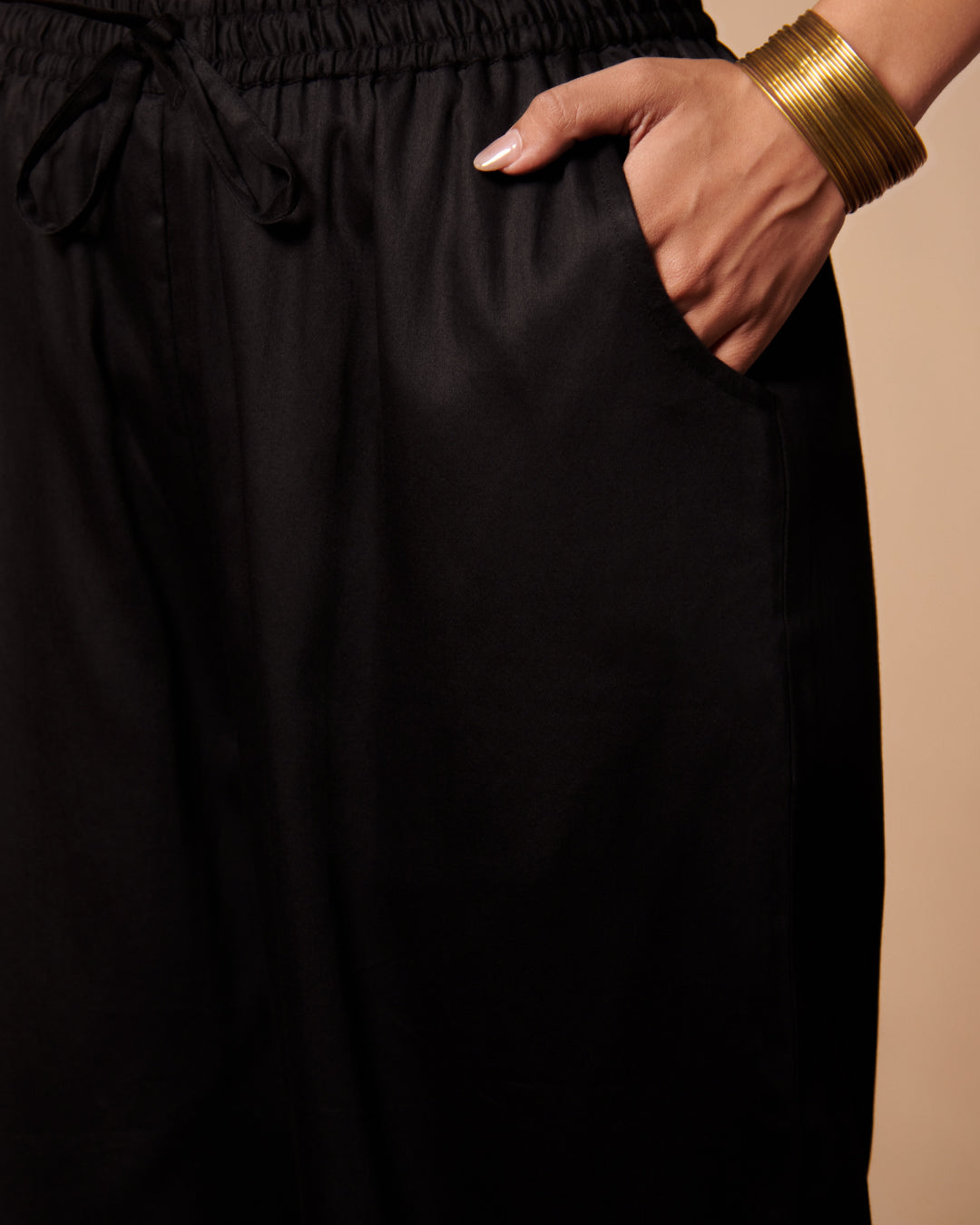 Roshanara Aarya Midnight Black Farsi