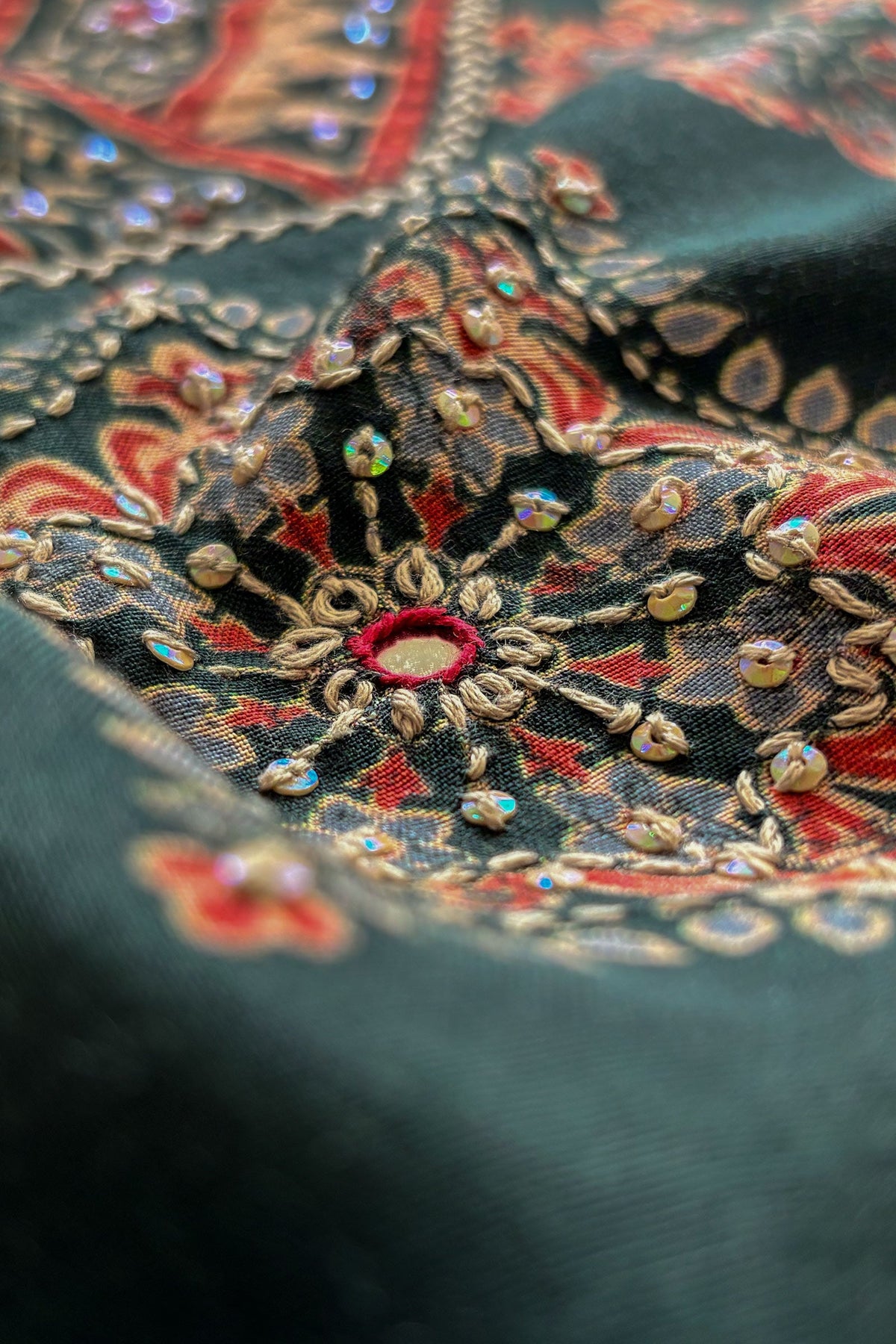 Surplus: Rangrez Mirza Kurta