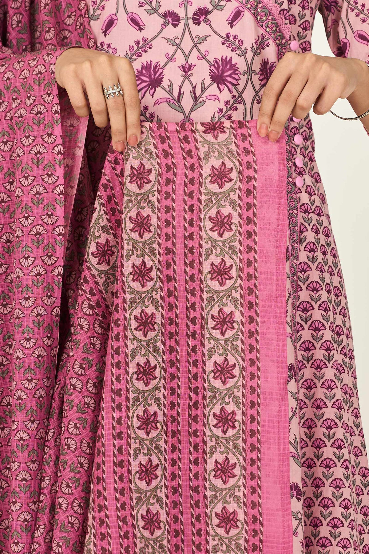 Mehreen Anaya Sanganeri Dupatta
