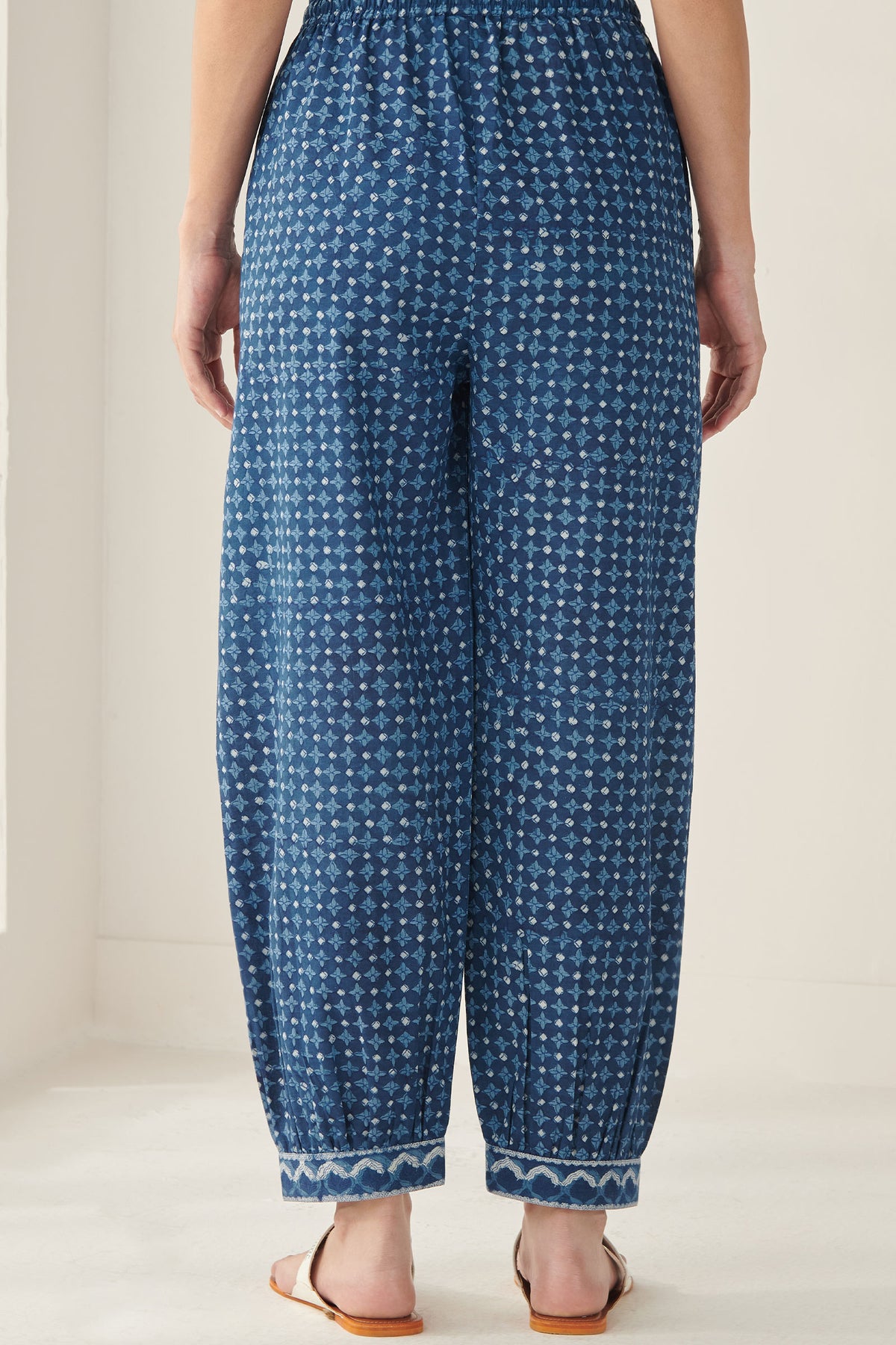 Sehra Nusrat Indigo Izhaar Pants