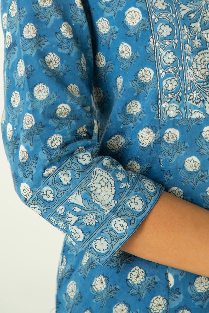 Noor Faheeza Kurta