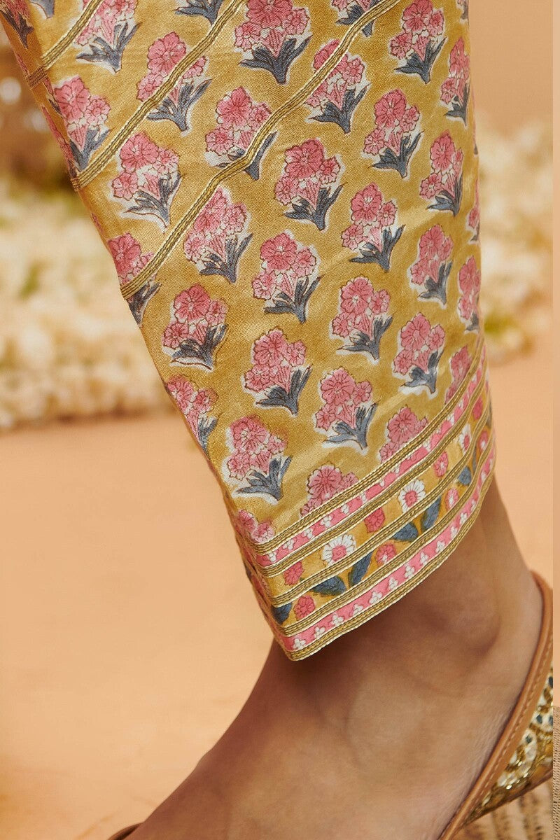 Shirin Kiara Sanganeri Modal Salwar