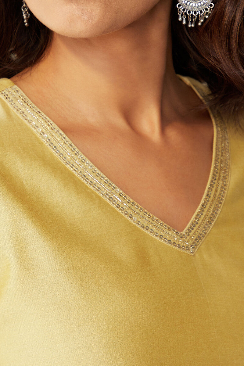 Mehrunissa Zeinab Yellow Chanderi Kurta